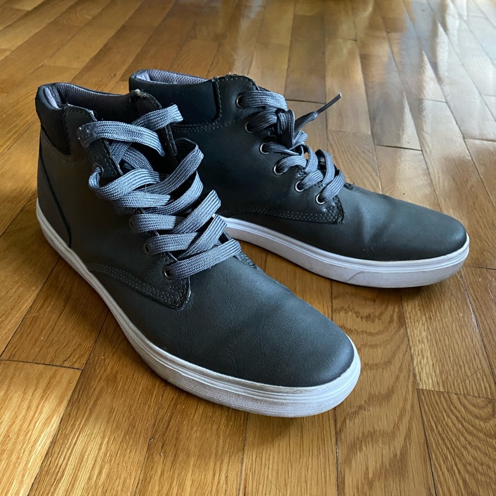 Perry Ellis America Santa Cruz High Top Sneakers
